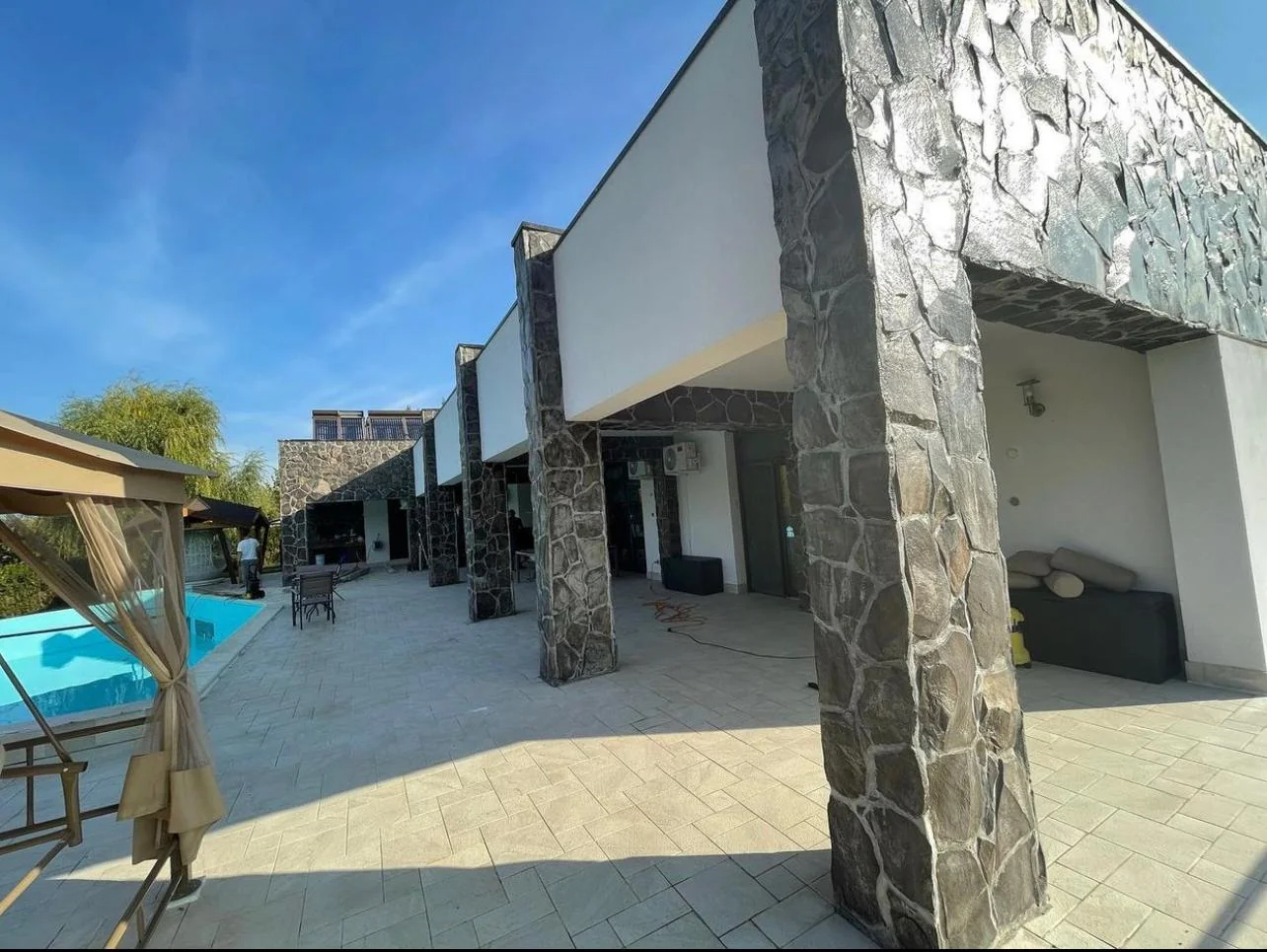 CASA PRIVAT PREDEAL — Imagen 1 de 6