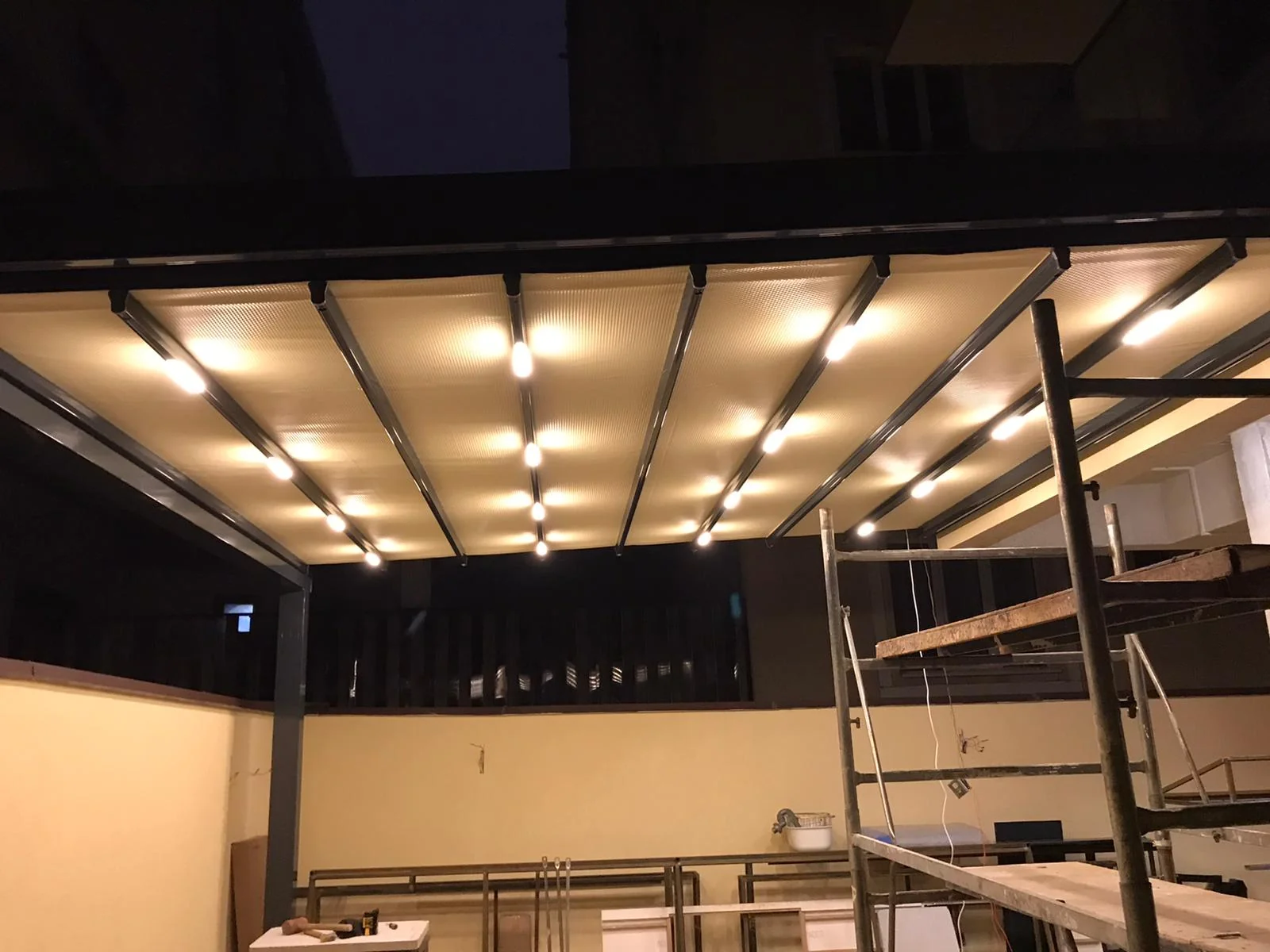 CASA PRIVATA HERASTRAU — Imagen 2 de 3
